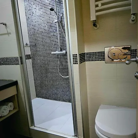 Nevski Διαμέρισμα Κοπαόνικ